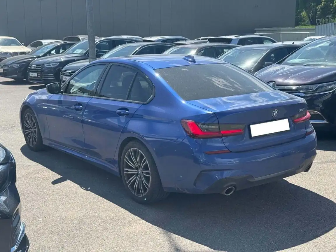 BMW 3 SERIES