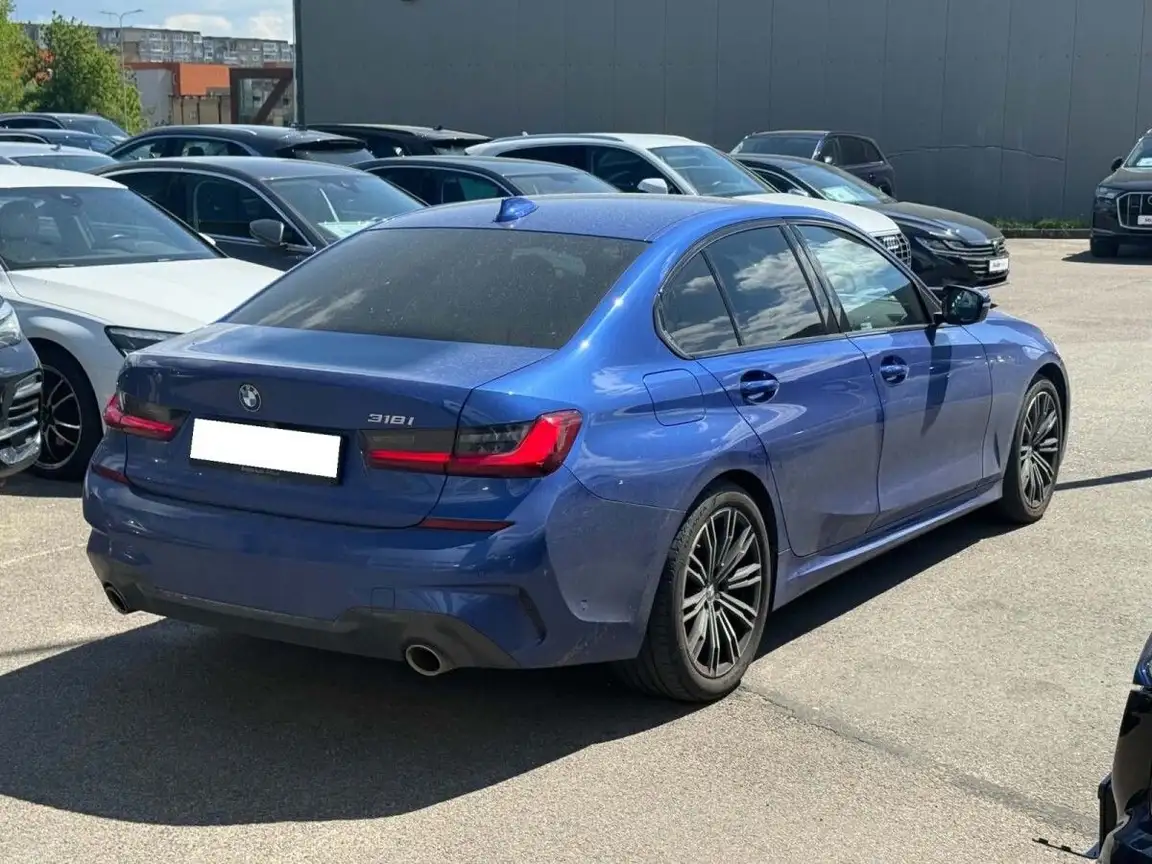 BMW 3 SERIES