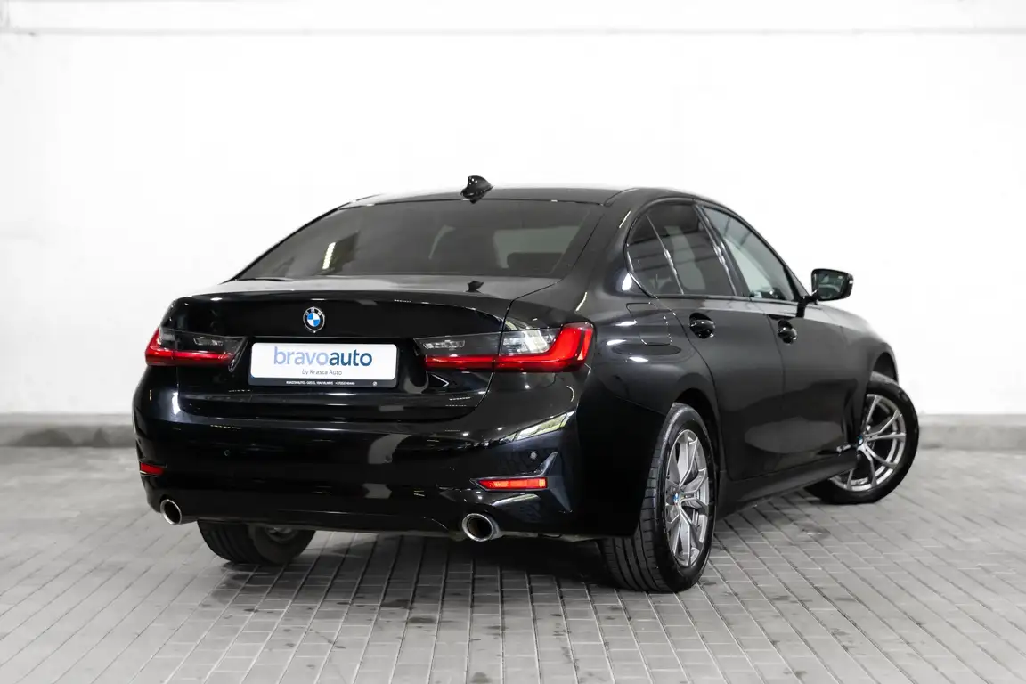 BMW 3 SERIES