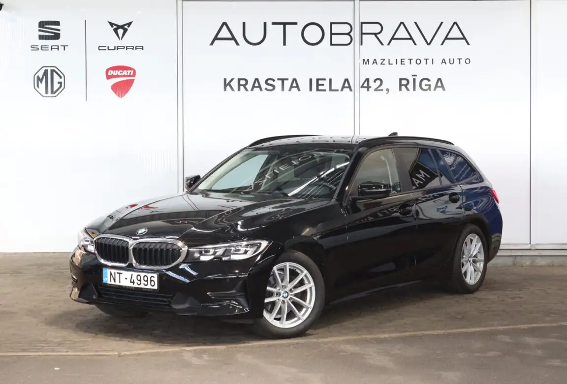 BMW 3 SERIES