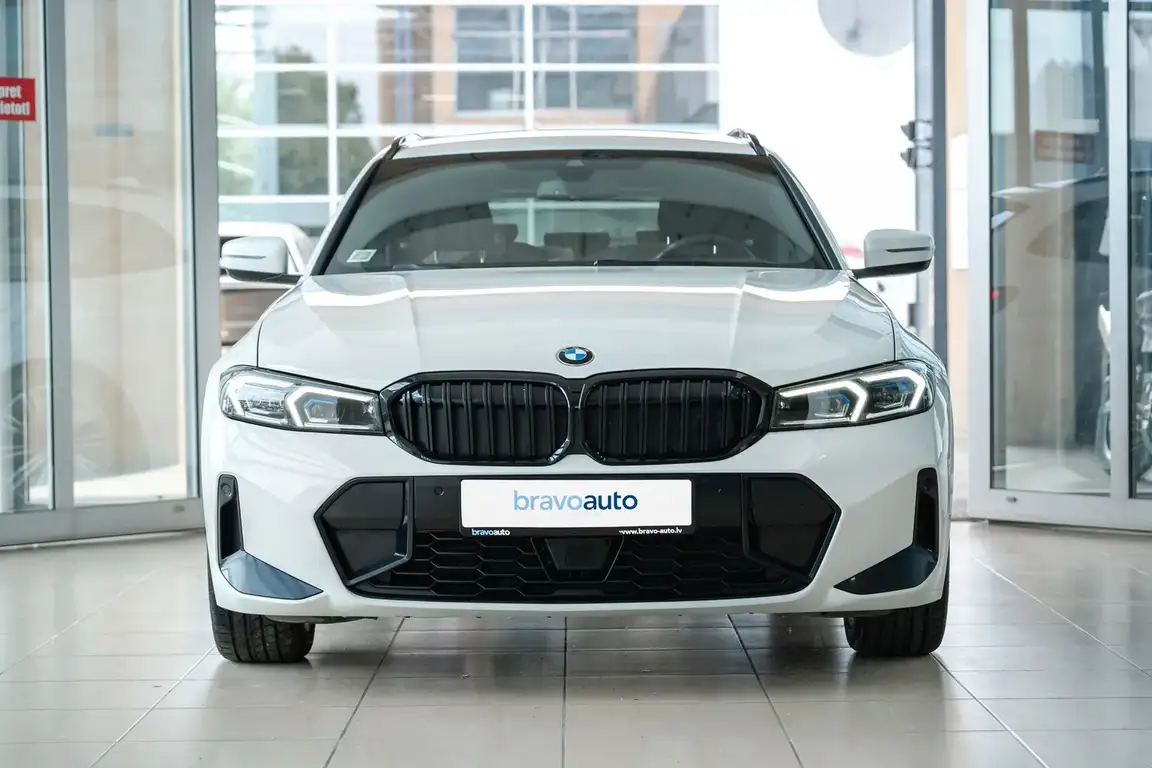 BMW 3 SERIES
