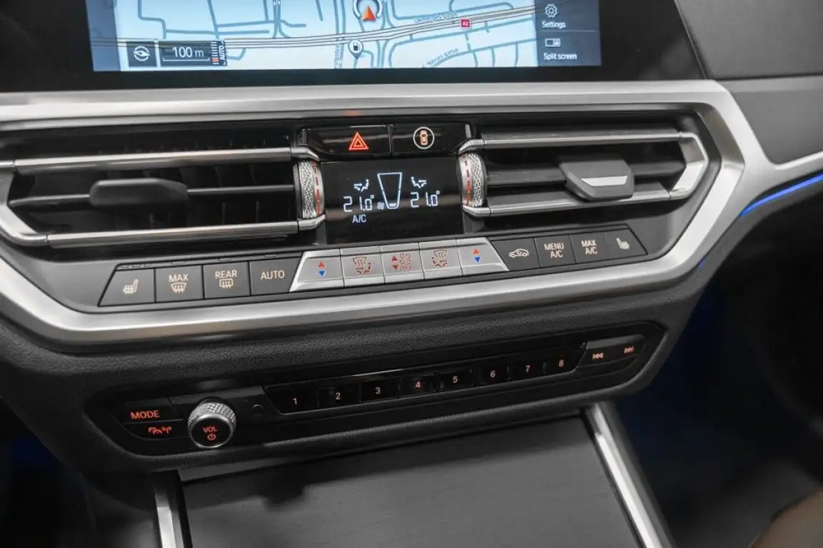 BMW 3 SERIES