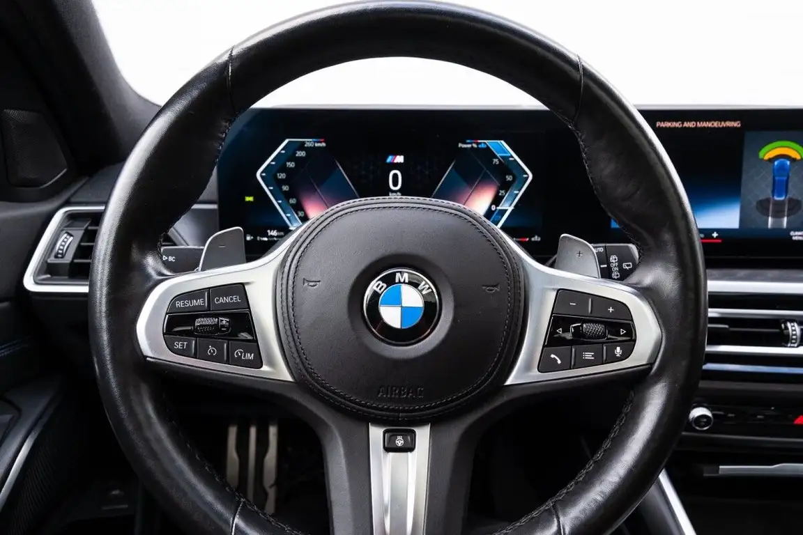 BMW 3 SERIES