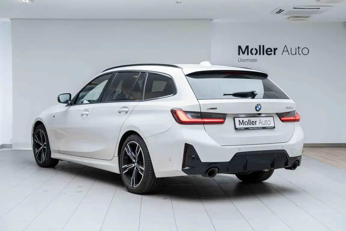 BMW 3 SERIES