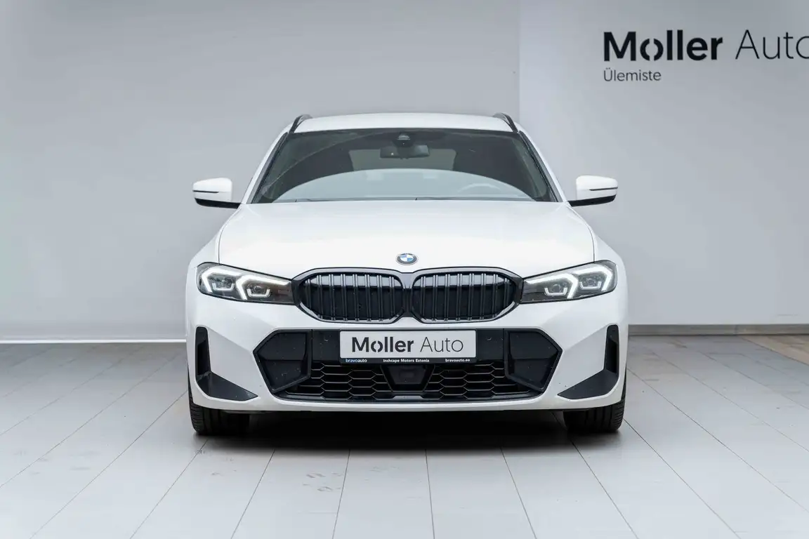 BMW 3 SERIES