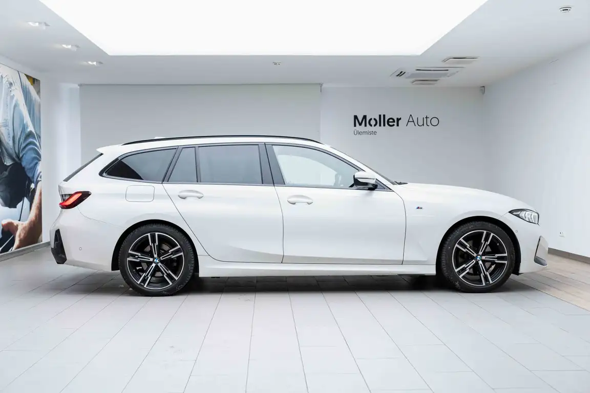 BMW 3 SERIES