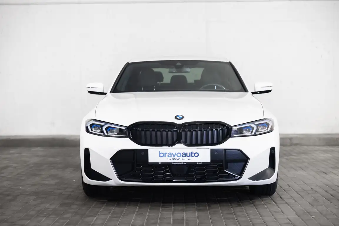 BMW 3 SERIES