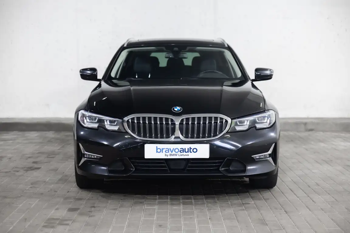 BMW 3 SERIES