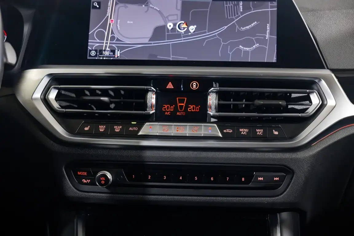 BMW 3 SERIES