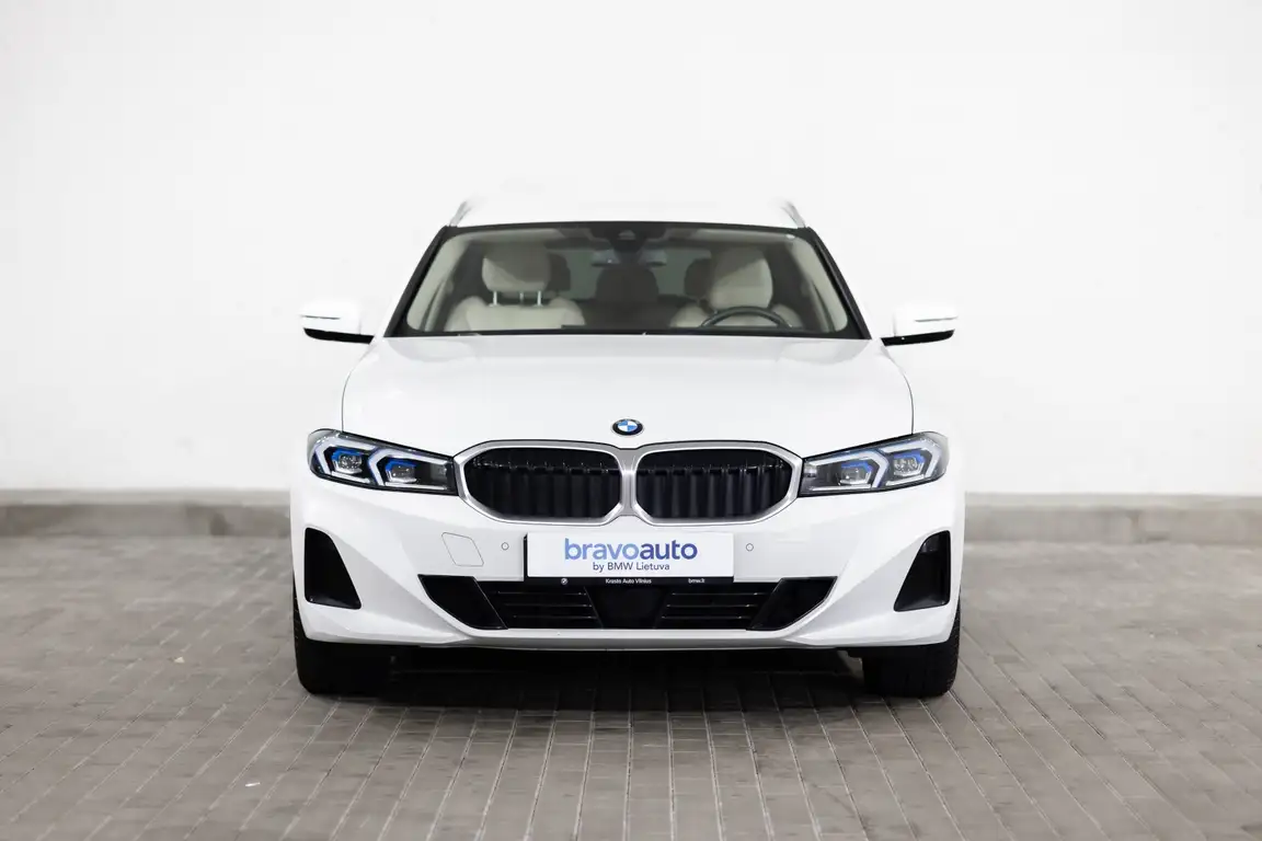 BMW 3 SERIES