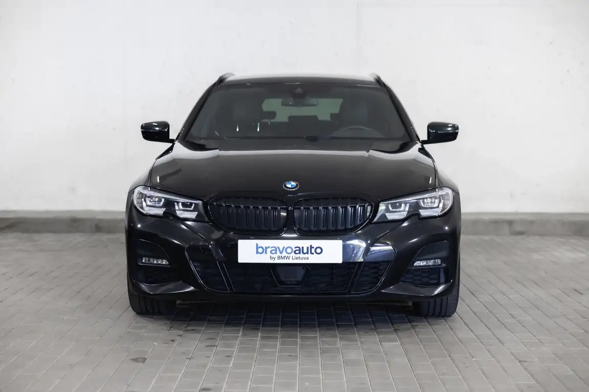 BMW 3 SERIES