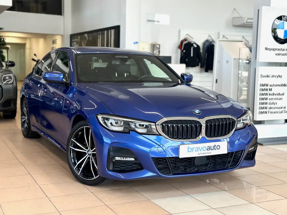 BMW 3 SERIES