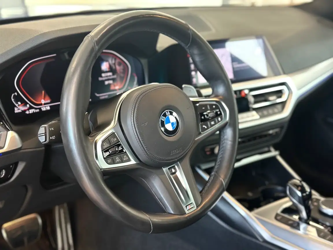 BMW 3 SERIES