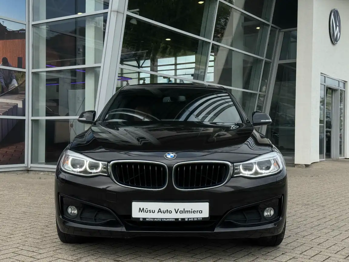 BMW 3 SERIES
