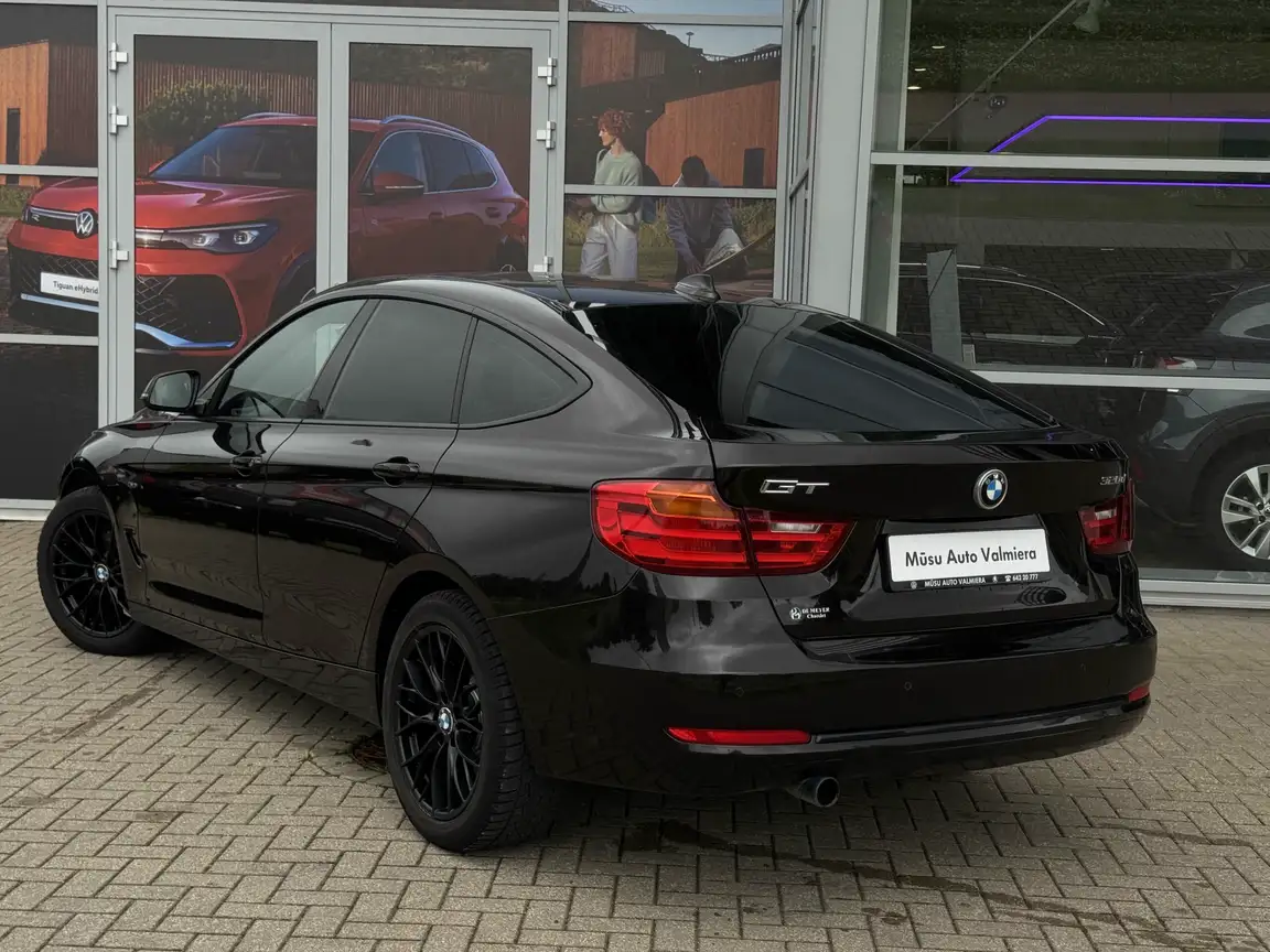 BMW 3 SERIES