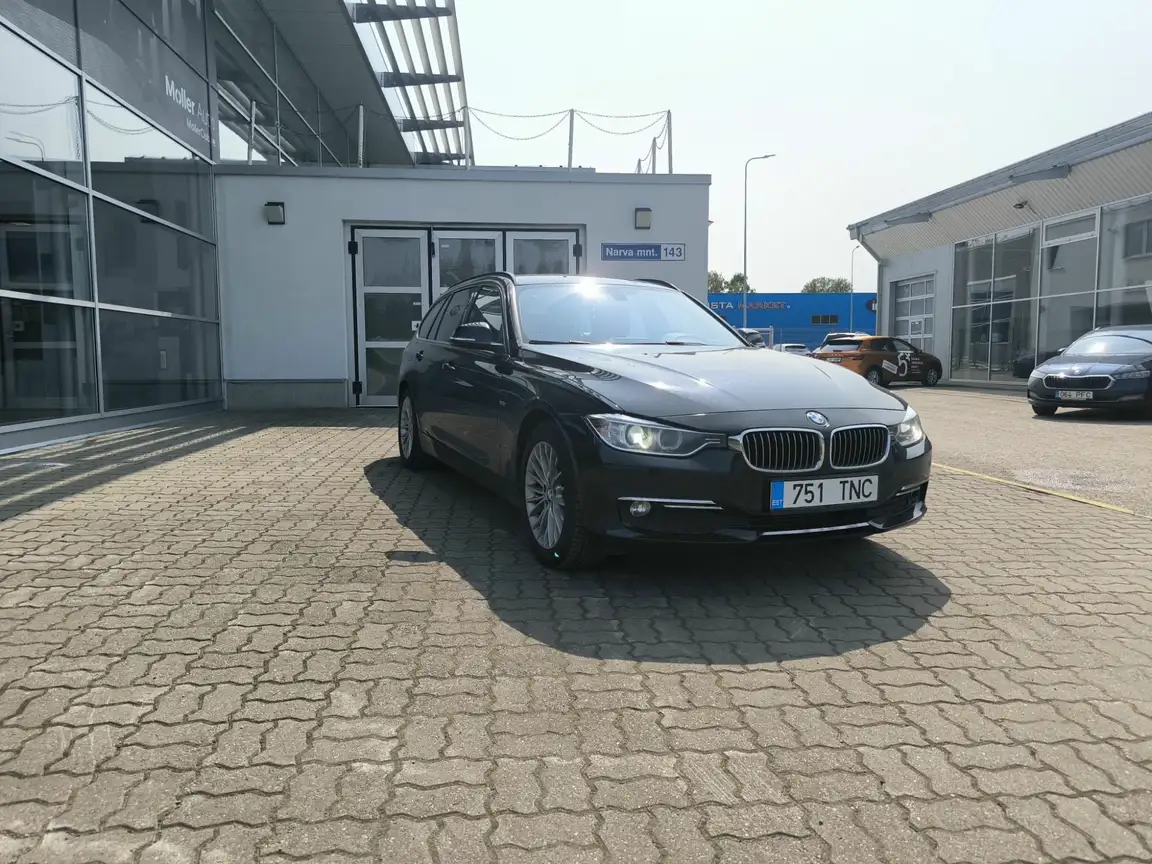 BMW 3 SERIES