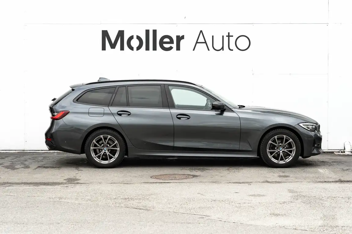 BMW 3 SERIES
