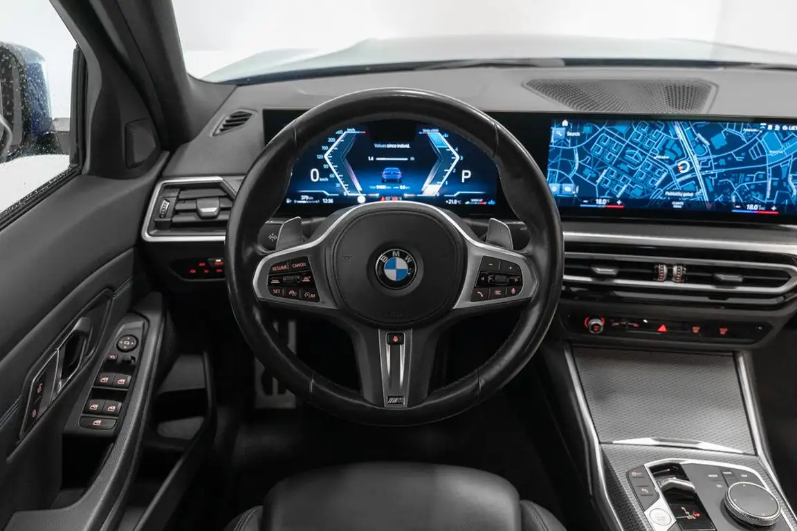 BMW 3 SERIES