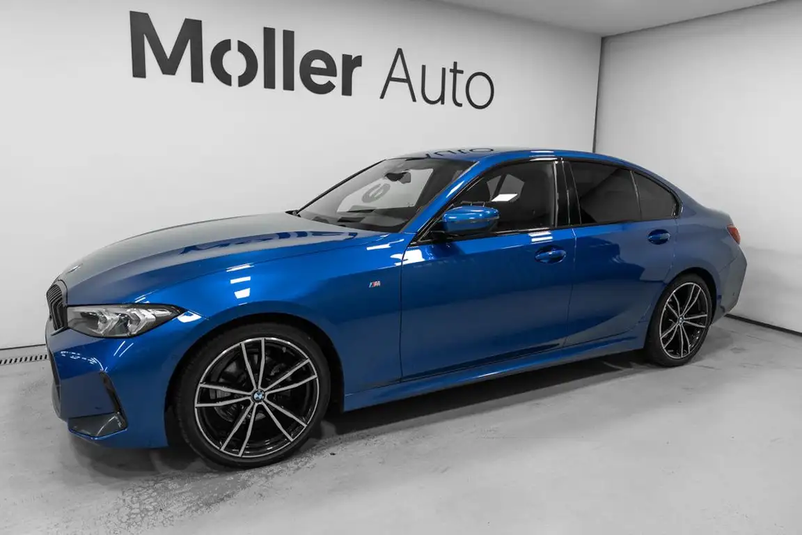 BMW 3 SERIES