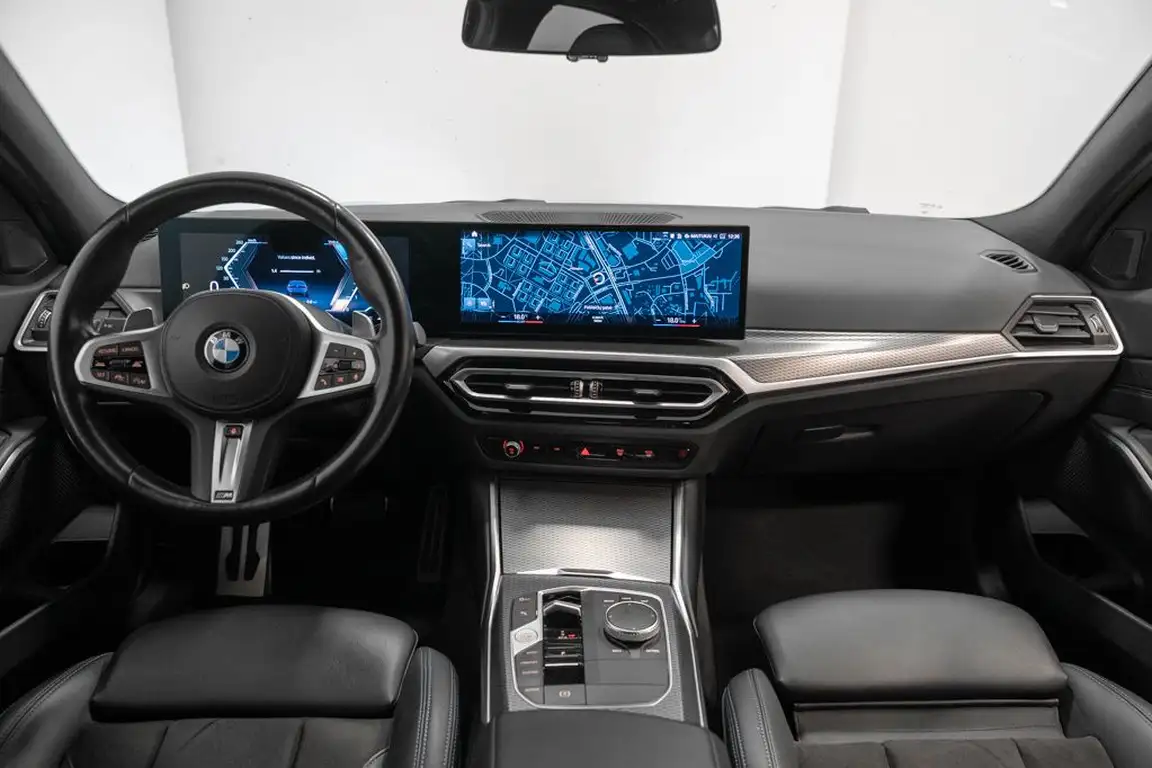 BMW 3 SERIES