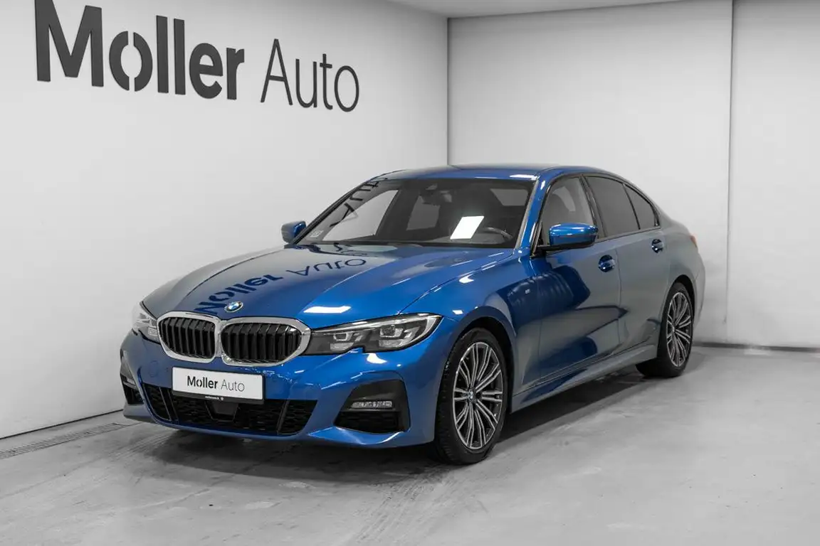 BMW 3 SERIES
