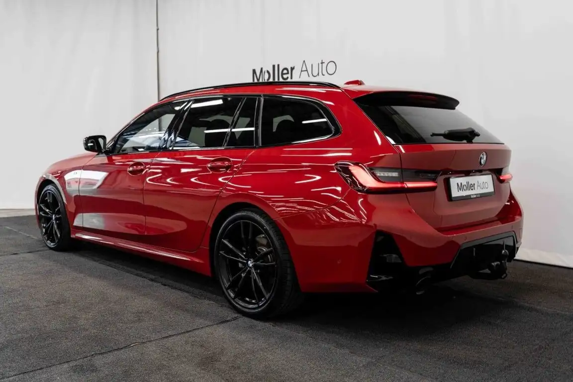 BMW 3 SERIES