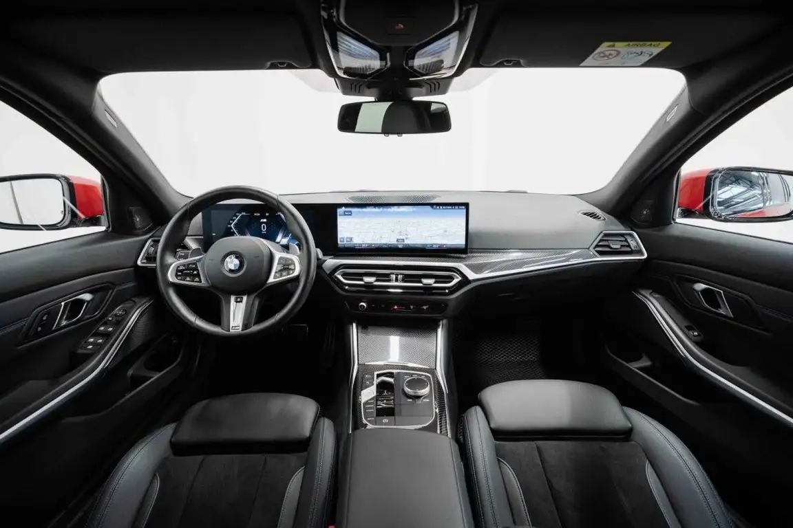 BMW 3 SERIES