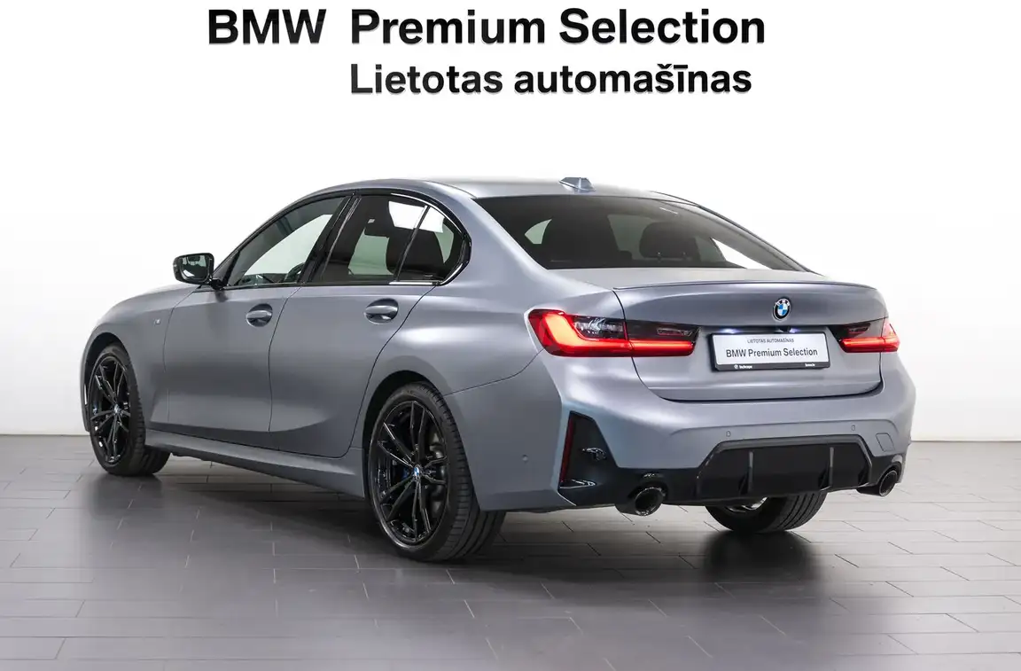 BMW 3 SERIES