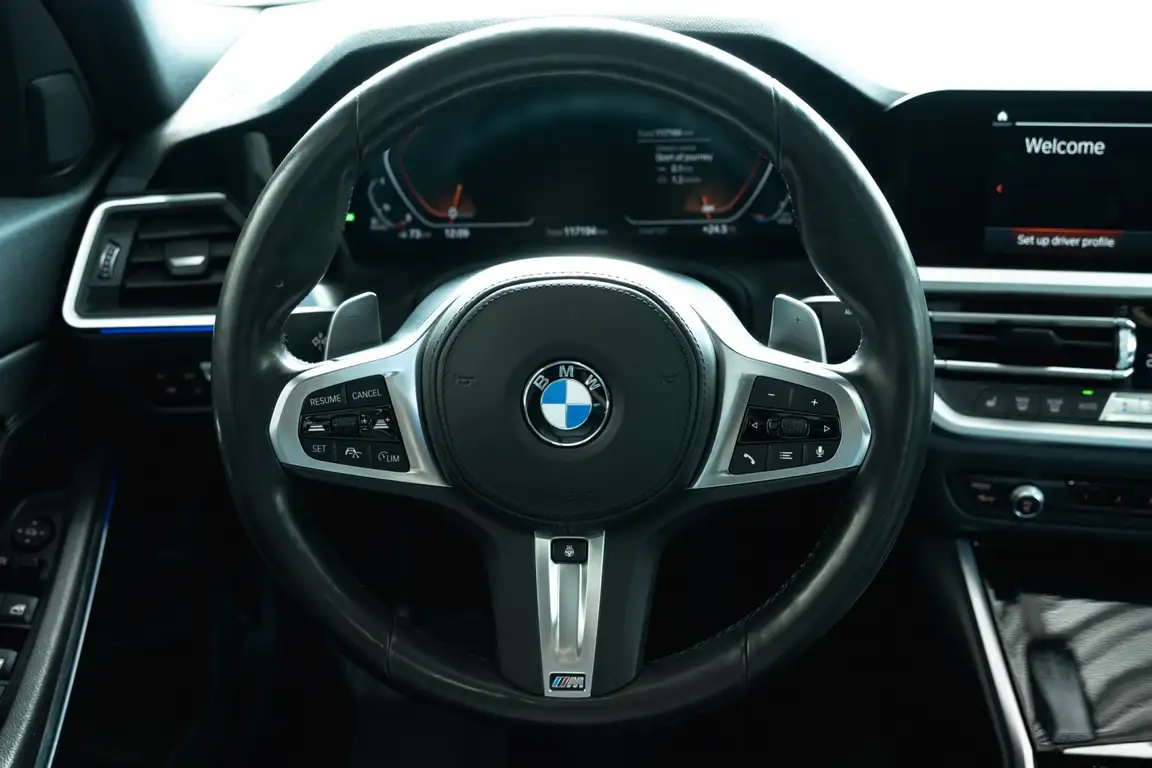 BMW 3 SERIES