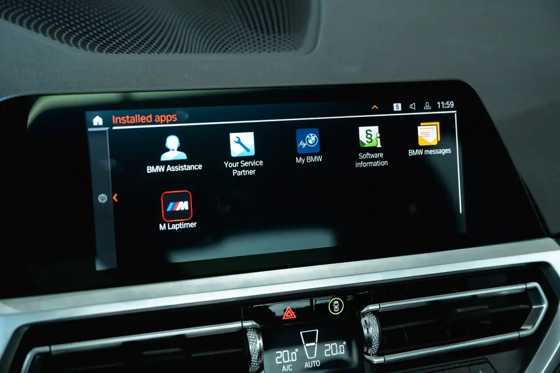 BMW 3 SERIES