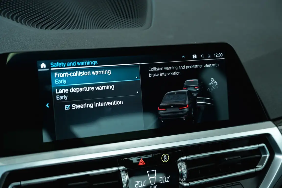 BMW 3 SERIES