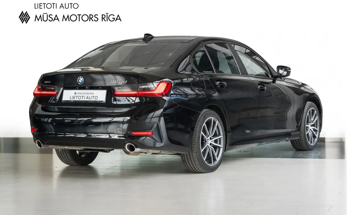 BMW 3 SERIES