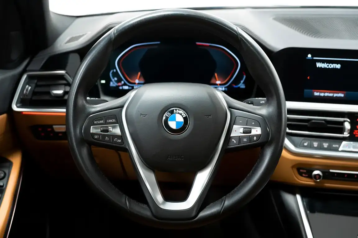 BMW 3 SERIES