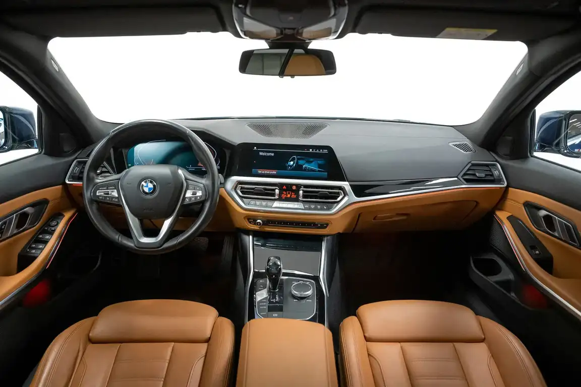 BMW 3 SERIES