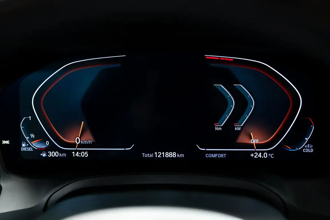 BMW 3 SERIES