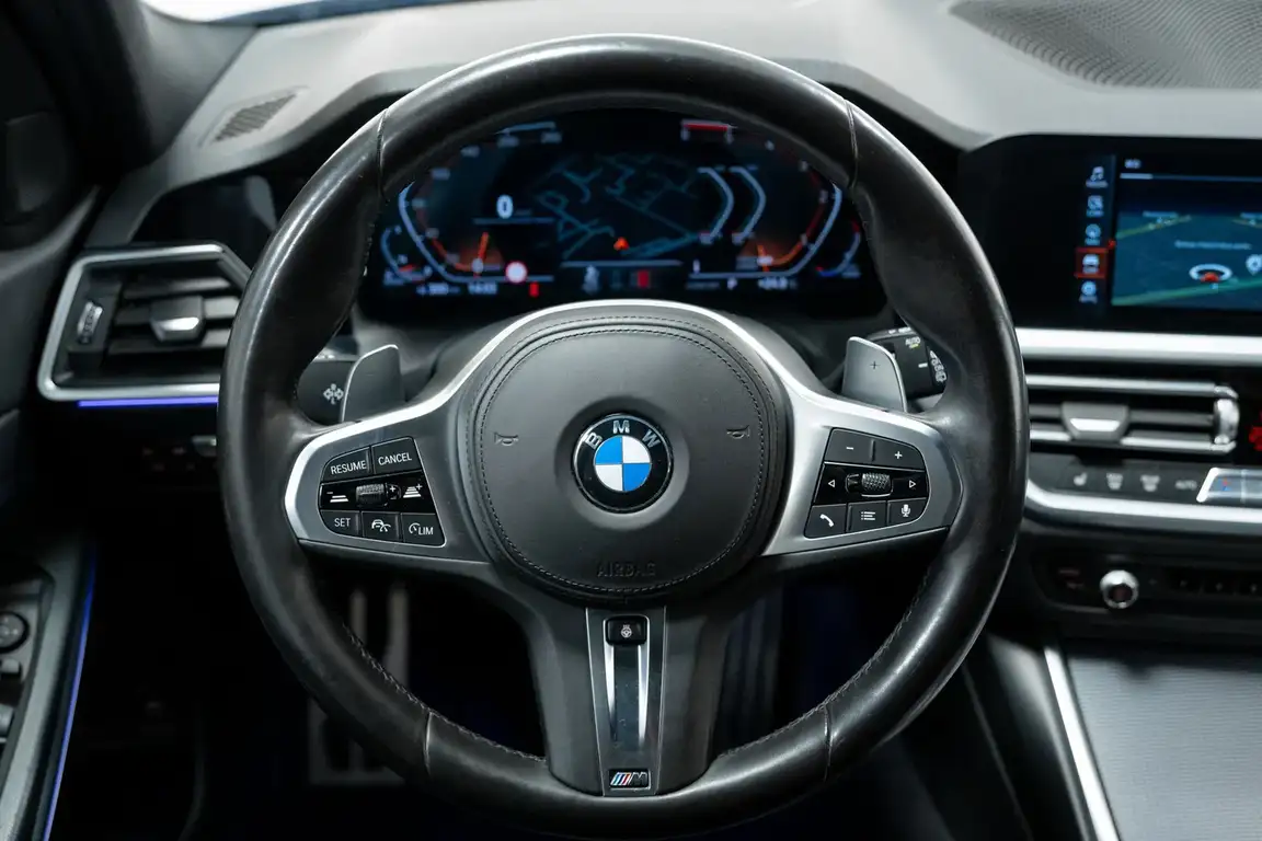 BMW 3 SERIES