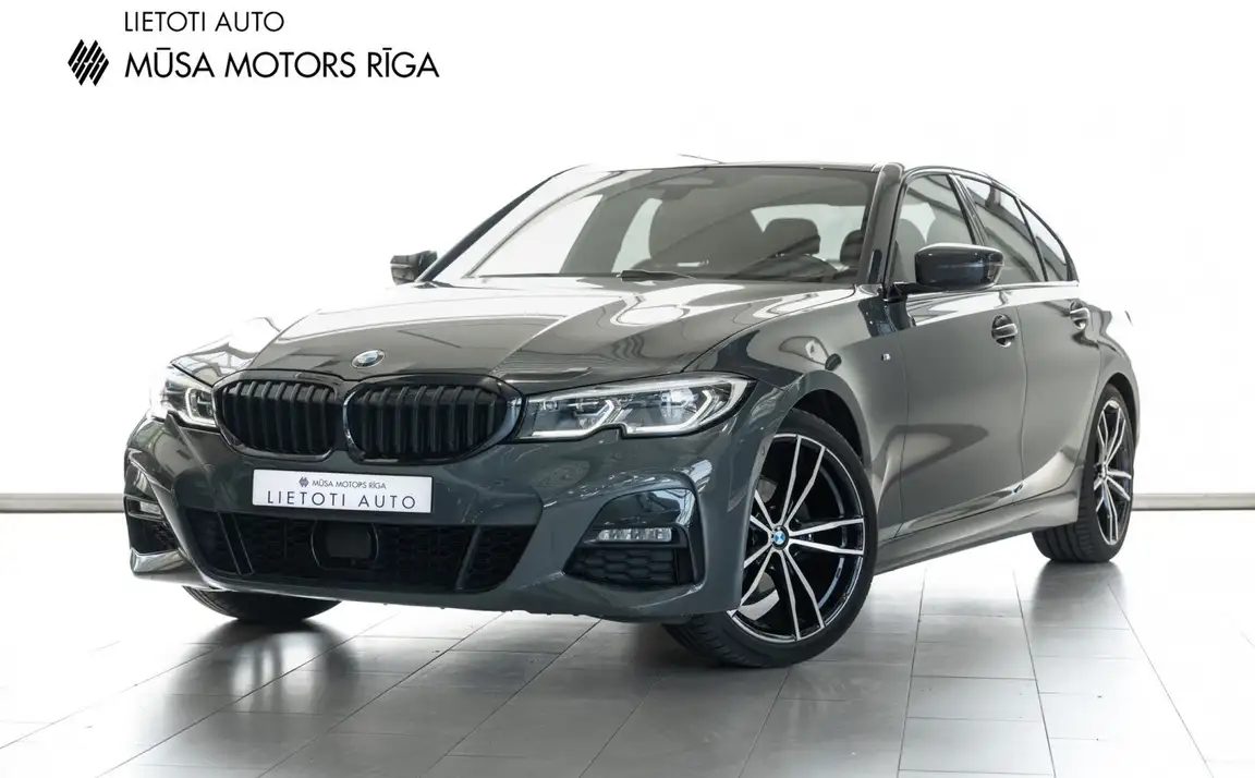 BMW 3 SERIES