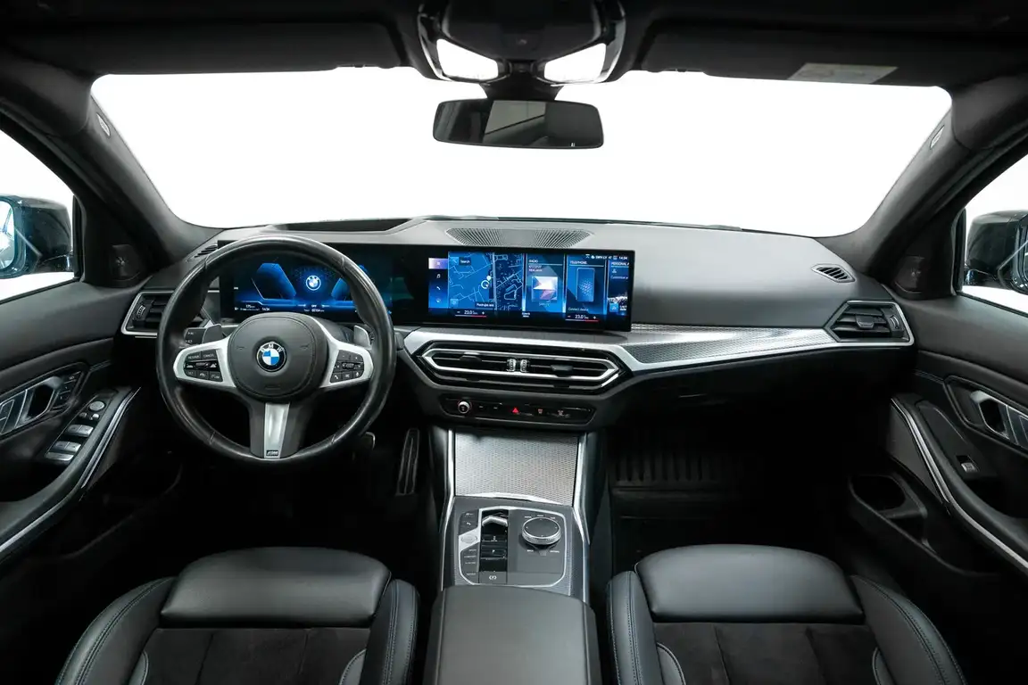 BMW 3 SERIES