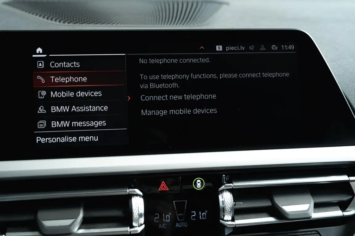 BMW 3 SERIES