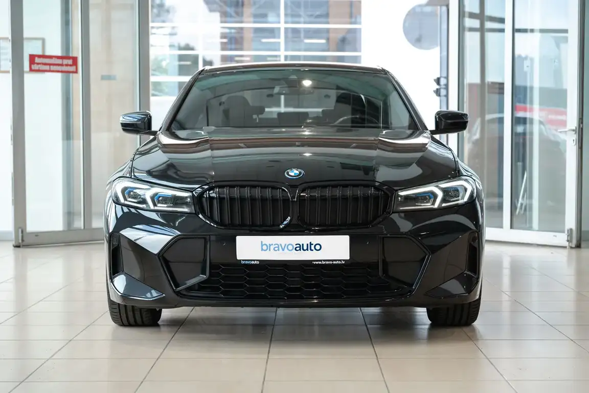 BMW 3 SERIES