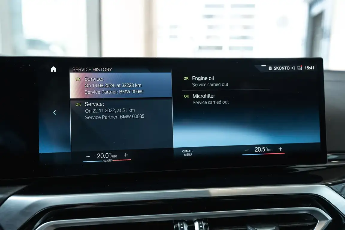 BMW 3 SERIES