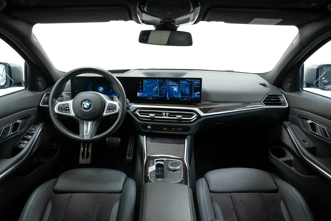 BMW 3 SERIES