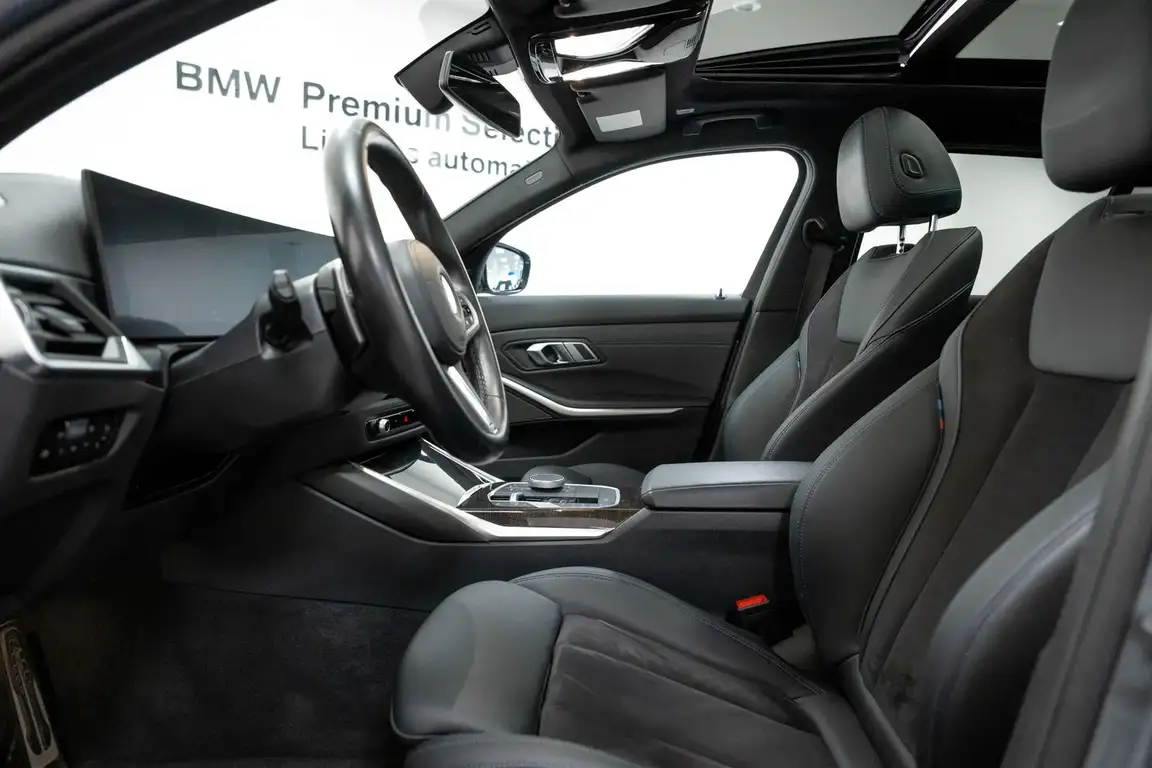 BMW 3 SERIES