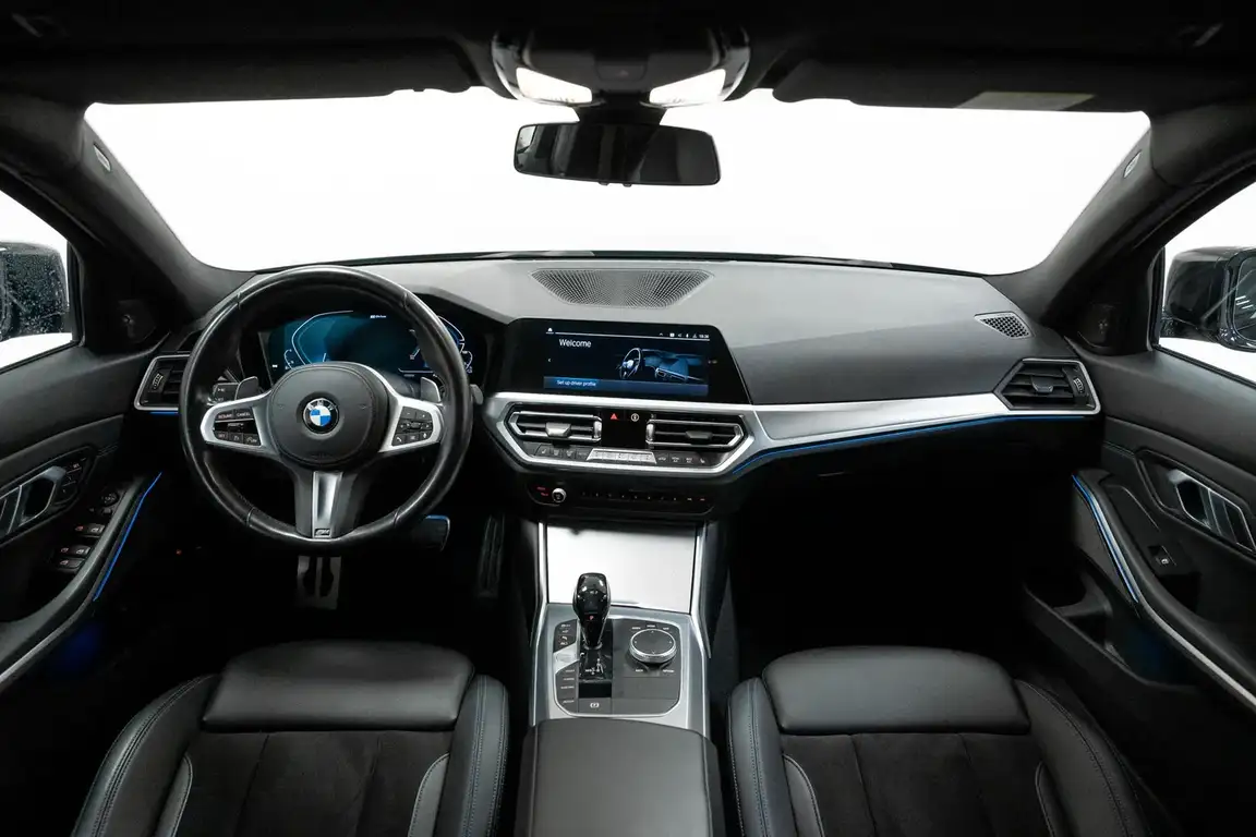 BMW 3 SERIES