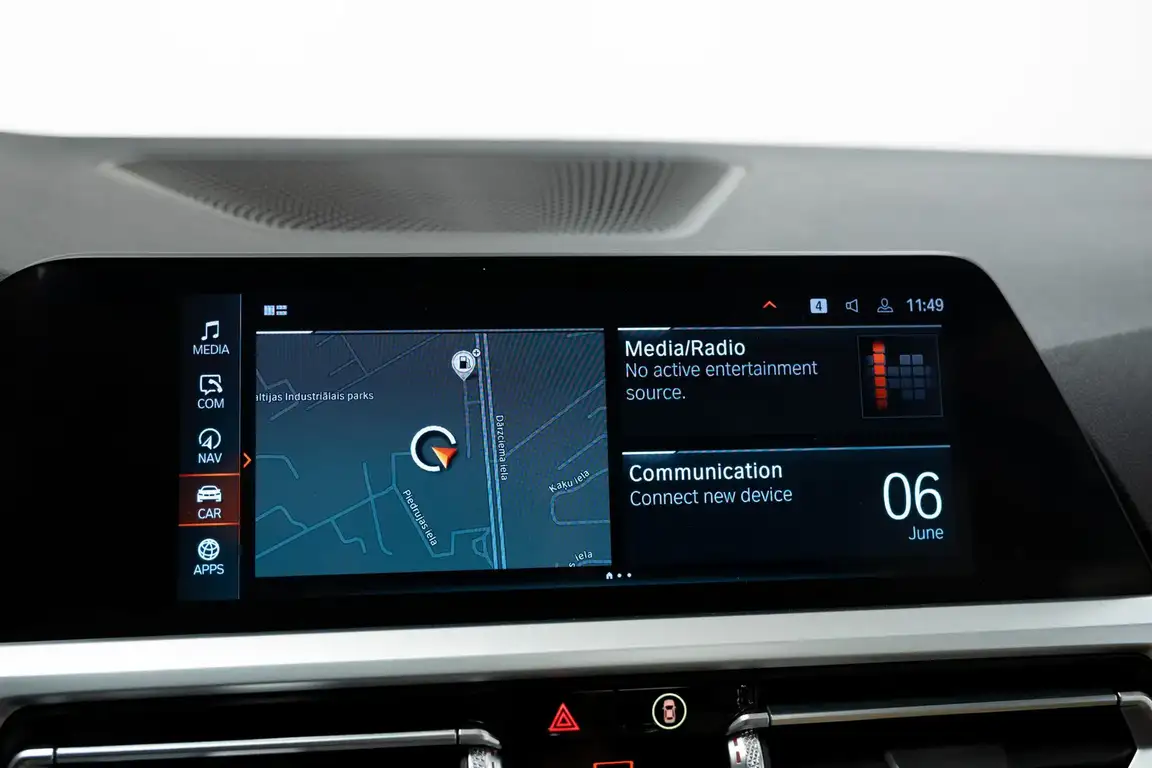 BMW 3 SERIES