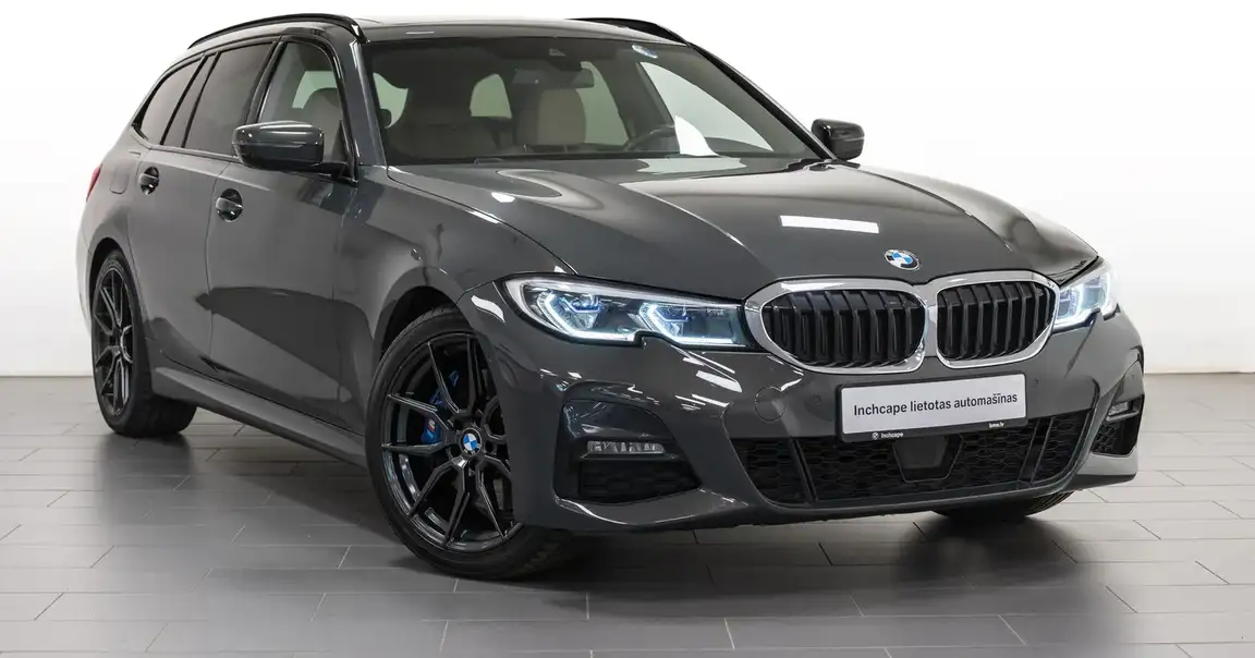 BMW 3 SERIES