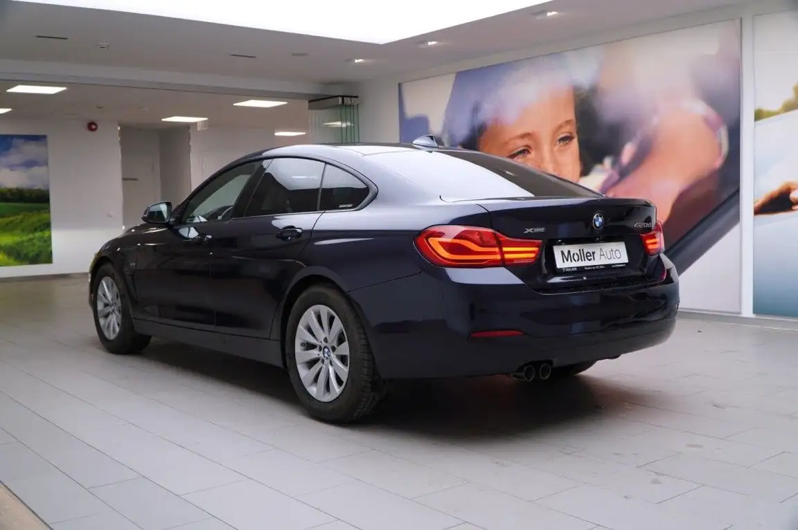 BMW 4 SERIES