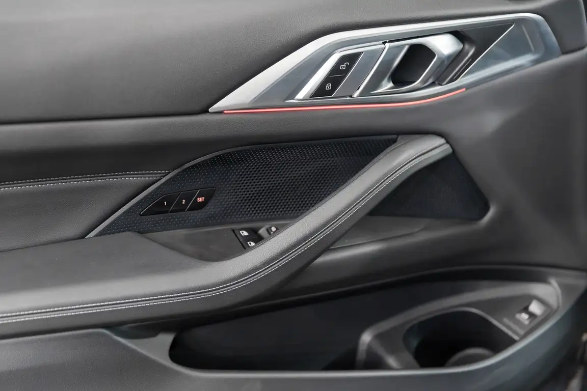 BMW 4 SERIES COUPE