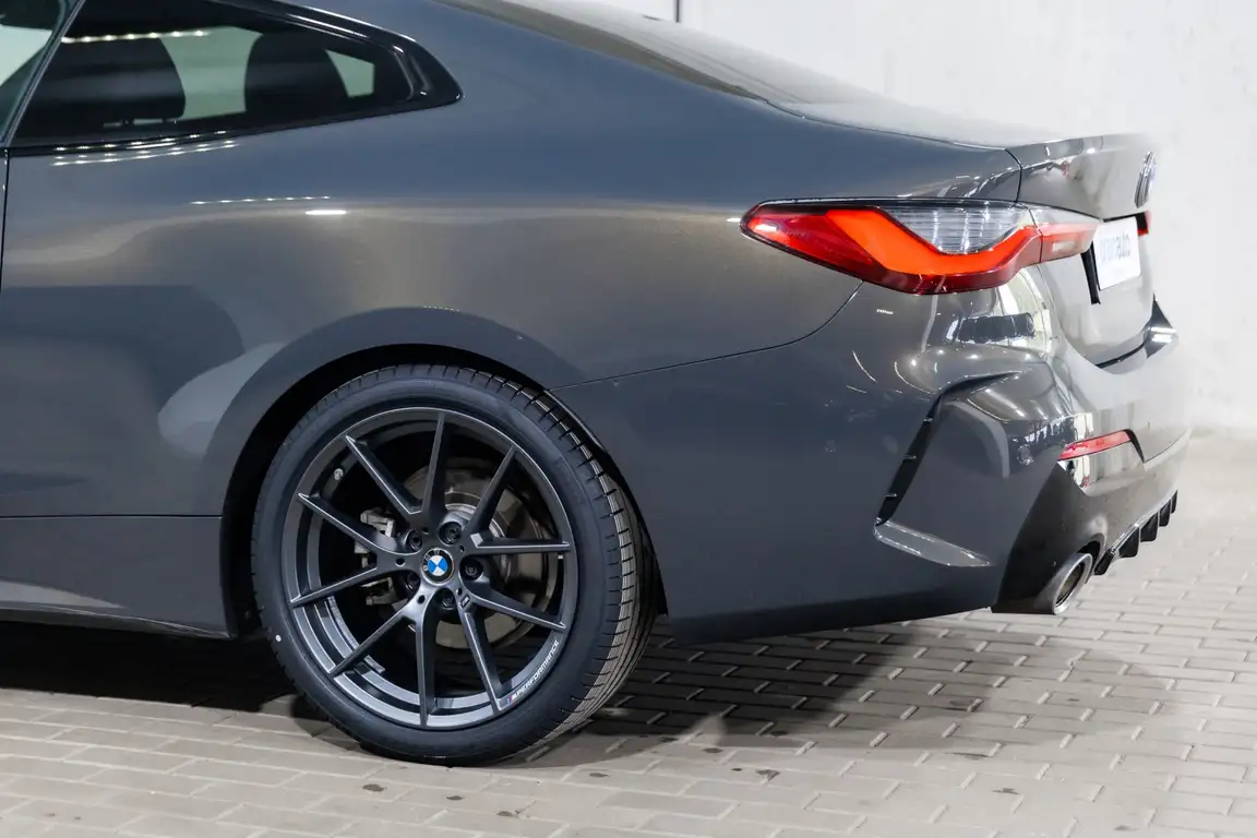 BMW 4 SERIES COUPE