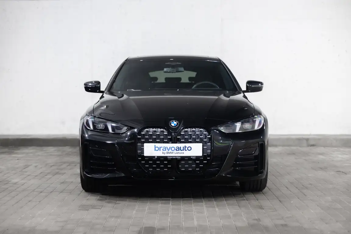 BMW 4 SERIES COUPE